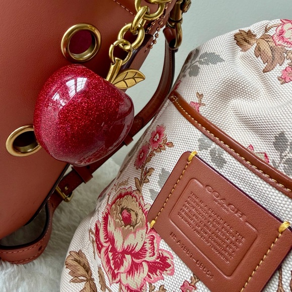 Coach Drawstring Bucket bag  in Pink with Grommet and charm - Picture 7 of 13